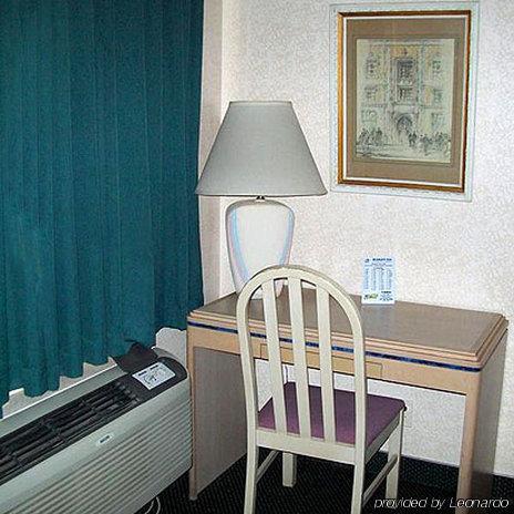 Budget Inn Barstow Room photo